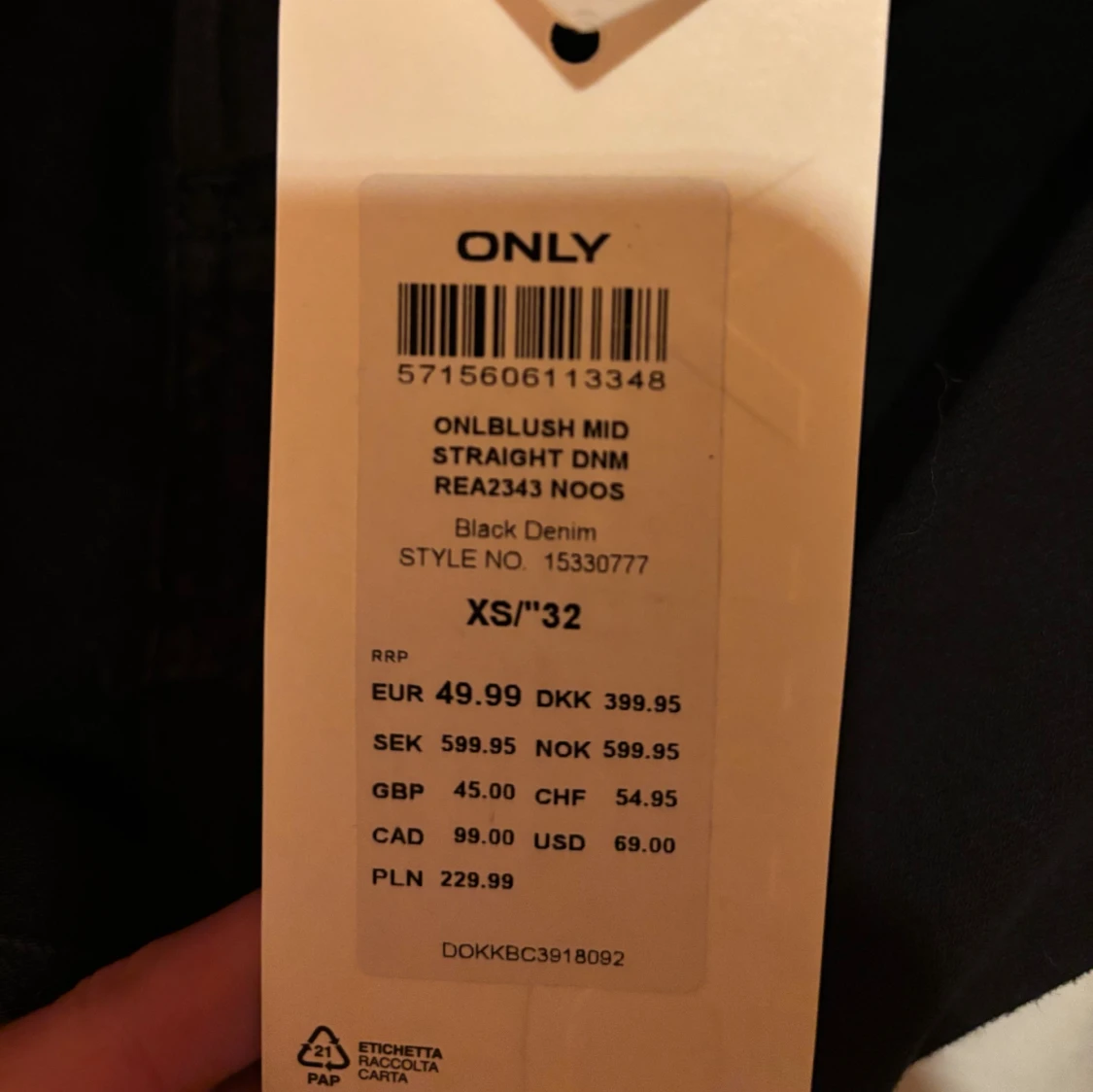 Svarta straight jeans från ONLY XS - 2