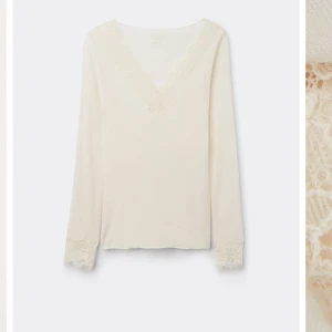 Intimissimi  - Cream beige/ vit intimissimi topp, som inte kommer till användning längre. Är i ny skick 