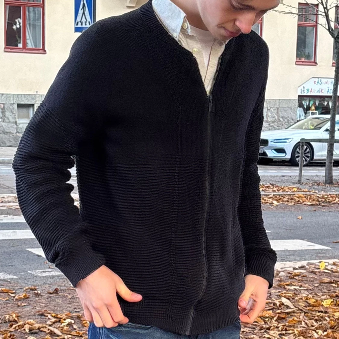 Svart stickad cardigan - 1