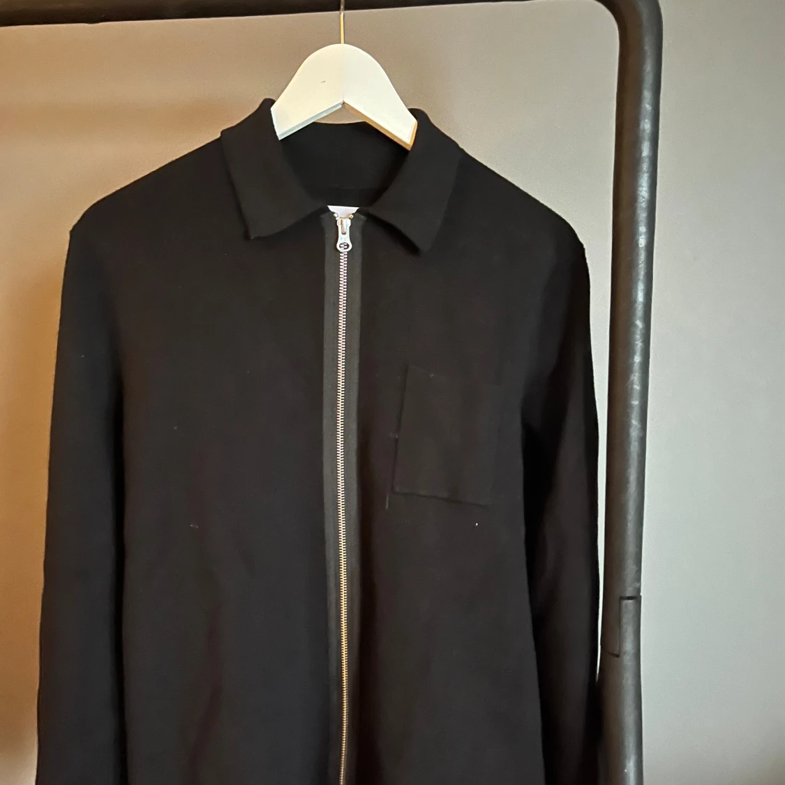 Svart overshirt från Samsøe Samsøe - 1