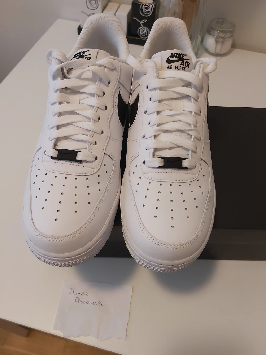 Nike Air Force 1 '07 LV8 vit/svart 42.5 - 6