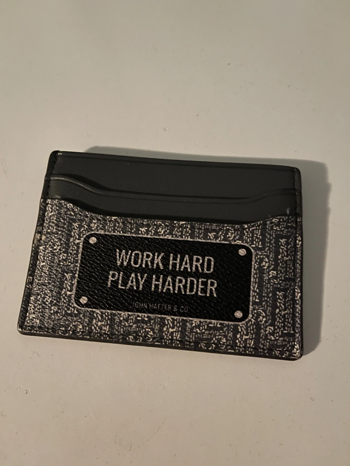 John Hatter & Co kortfodral svart/grå