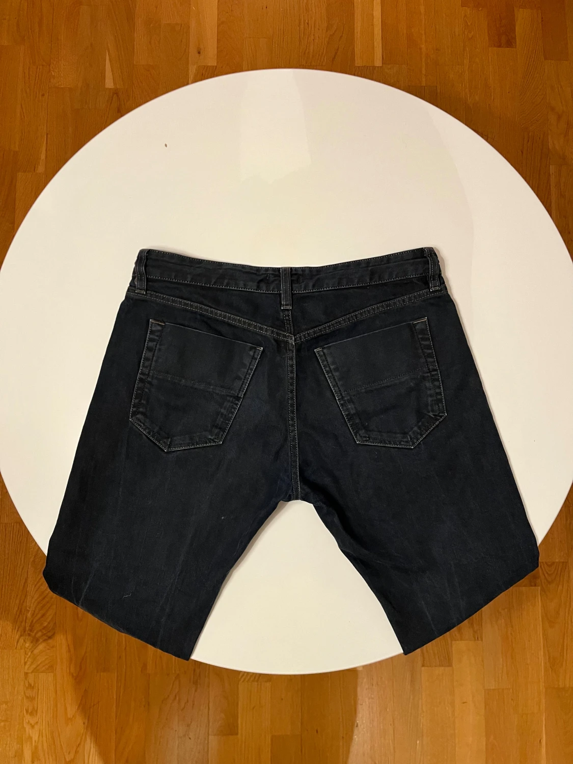 Mörkblå sim fit jeans  - 2