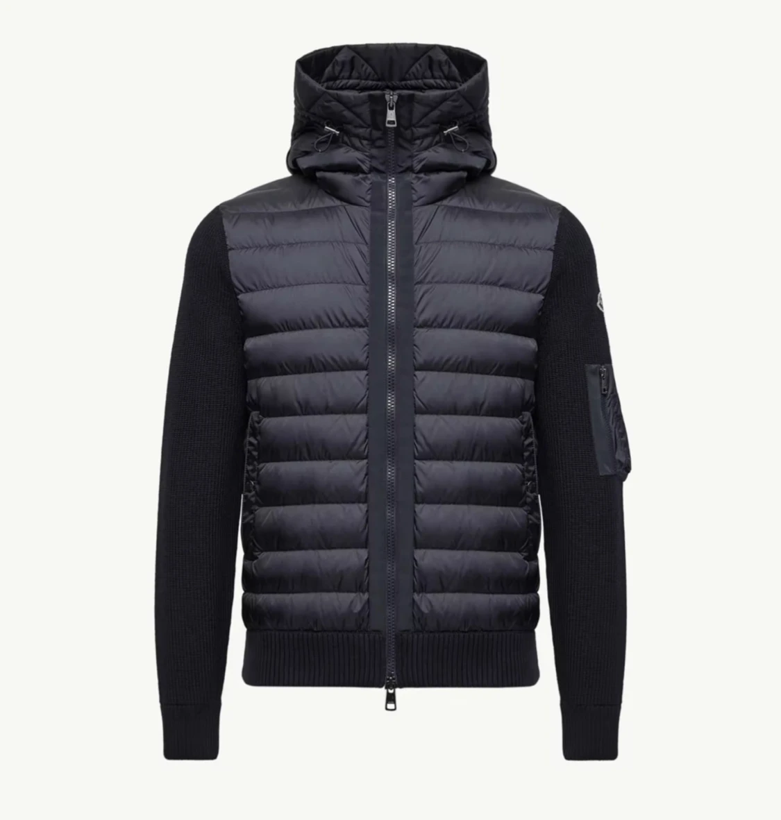 Söker efter någon med moncler cardigan som vill byta emot min Canada goose jacka