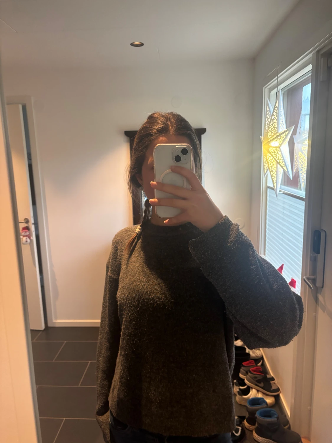 Mörkgrå stickad tröja - 1