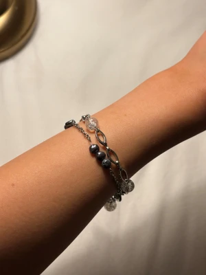 gulligt armband - gulligt armband som jag fick i present för några år seb men har inte kommit till användning 💞