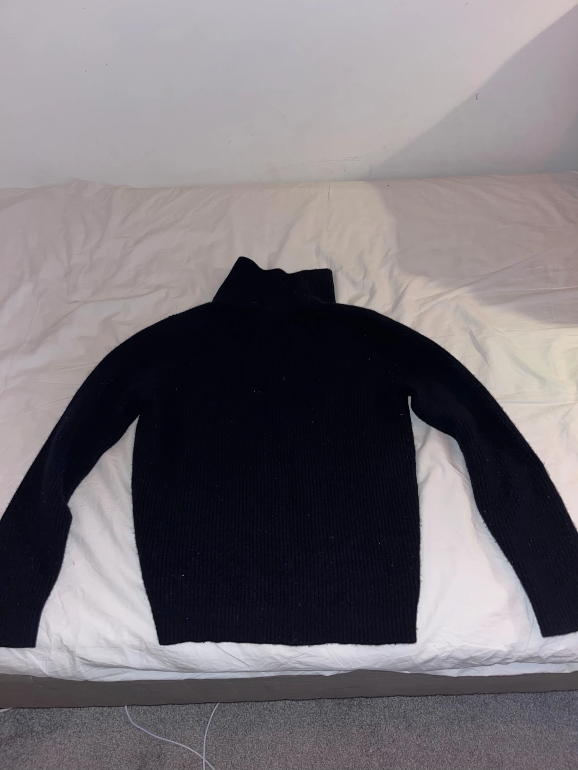 Mörkblå stickad half zip från Massimo Dutti - 1