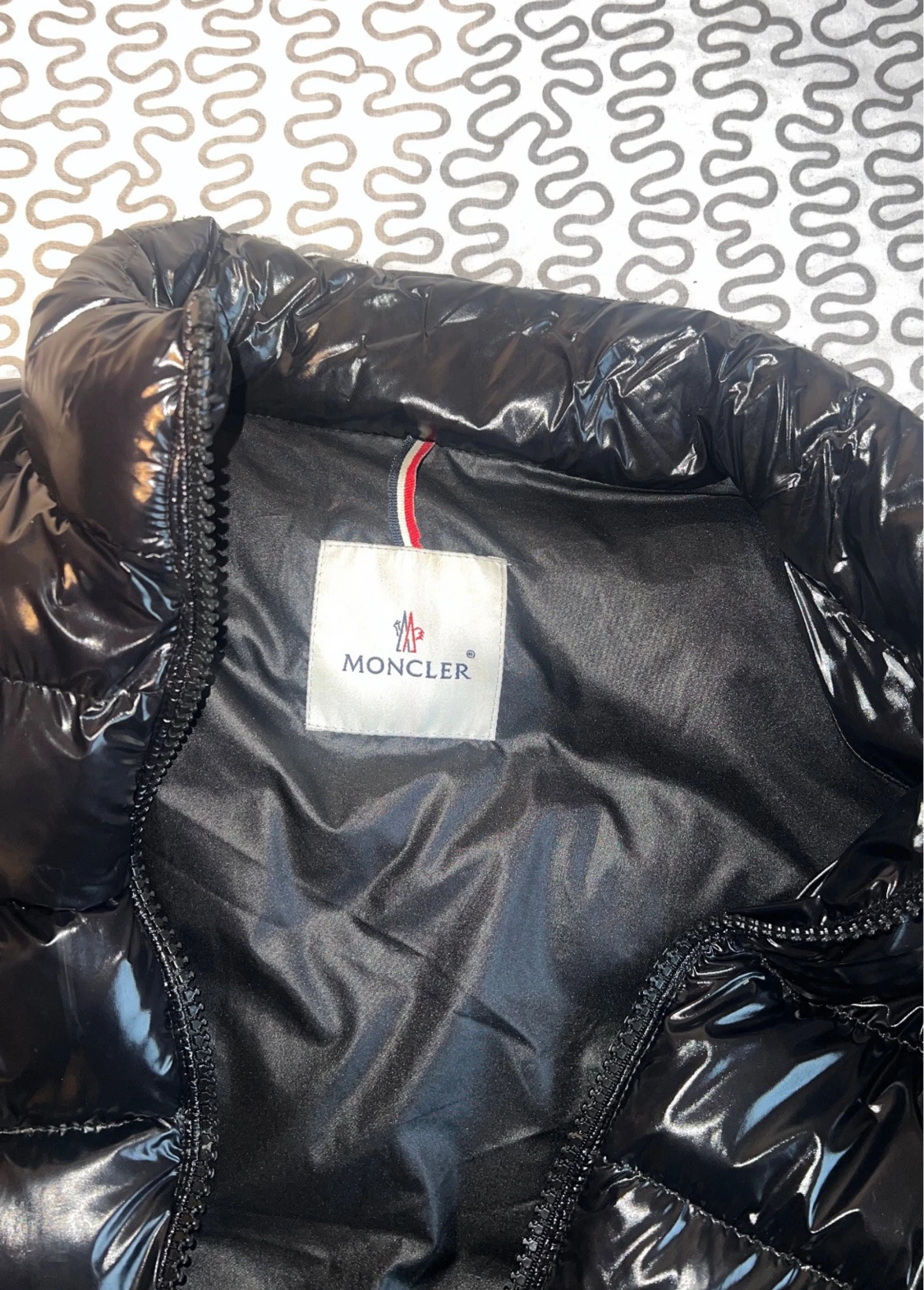 Svart dunväst från Moncler - 1