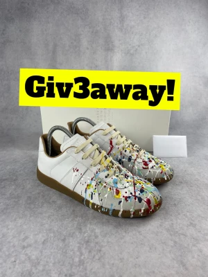 GIV3AWAY! Margiellas! - Nu är vi här igen med en SJUK GIV3AWAY! 🔥😍 Ett par Maison margiela paint splatter skor! 🎉 För att delta: 1️⃣ följ oss på Plick 2️⃣ Gilla denna annons! För en extra lott dela med en kompis. Utlottningen sker den 19/12. Lycka till 🤑🔥 