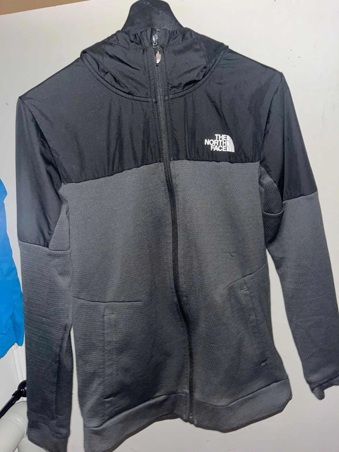 The North Face windbreaker  - 3