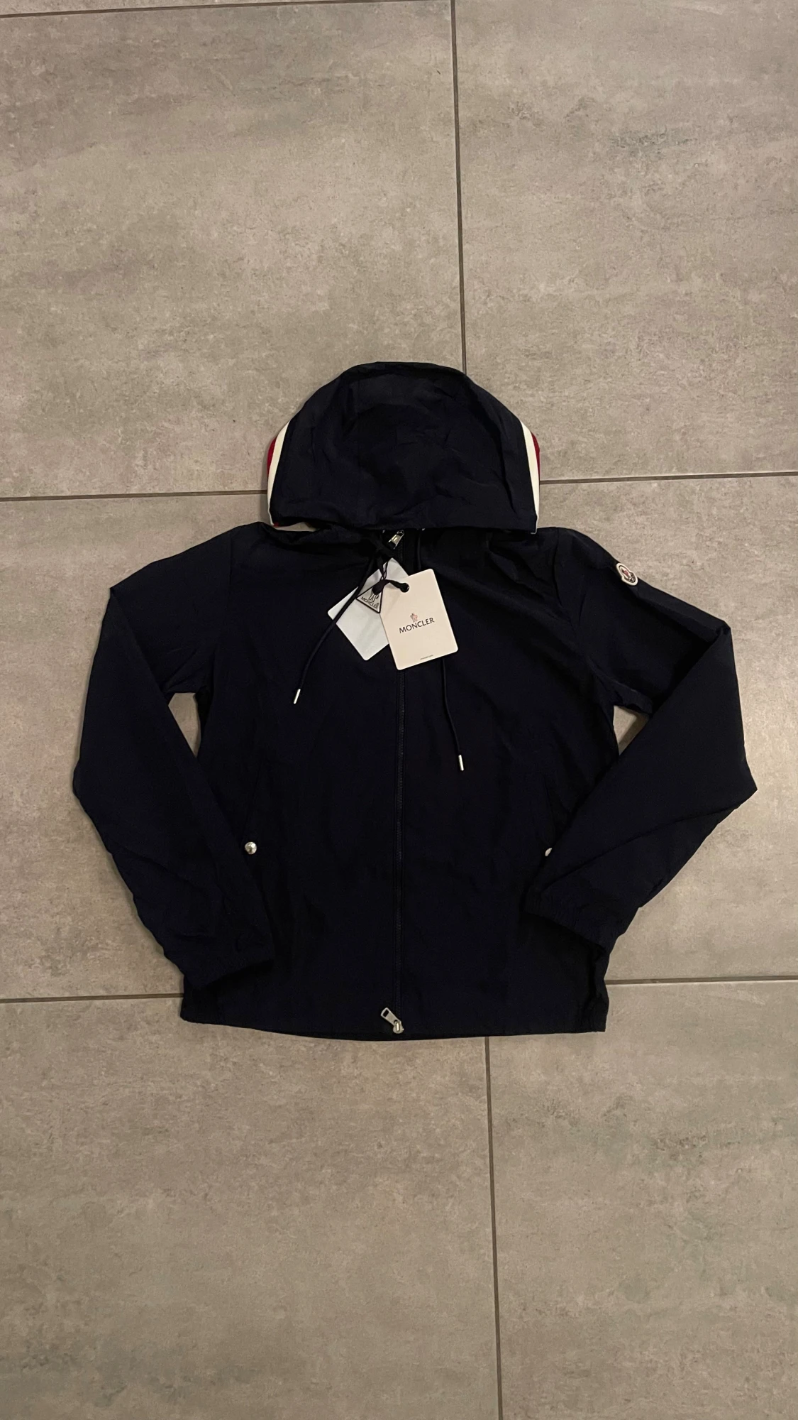 Mörkblå vindjacka från Moncler