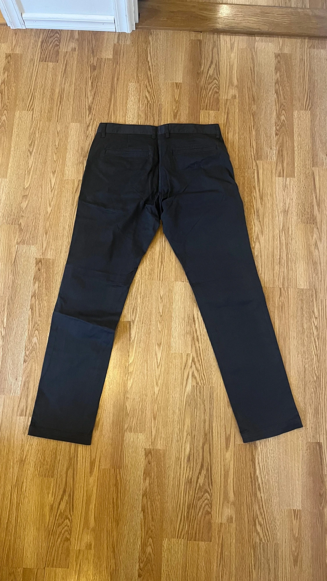 Svarta kostymbyxor från Bläck, strl 34 - 1