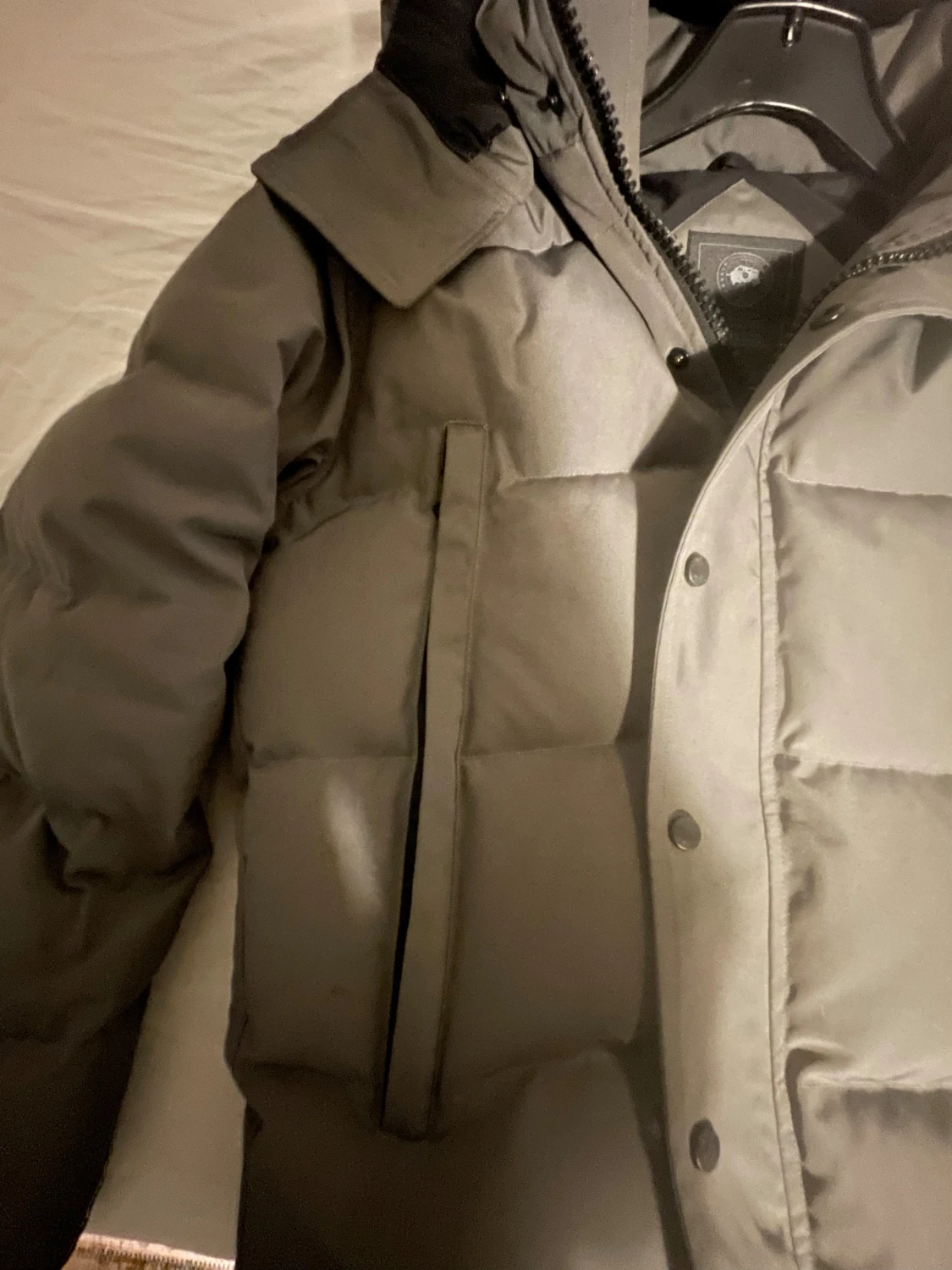 Grå vinterjacka från Canada Goose - 2