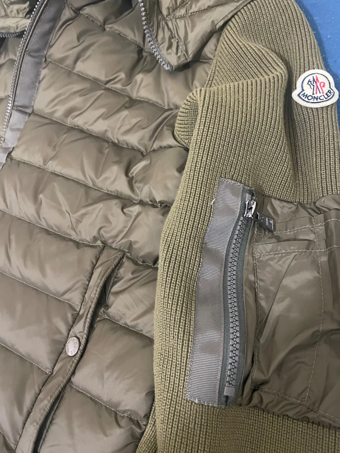 Olivgrön Moncler cardigan  - 2