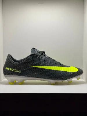 Nike Mercurial Vapor 11 - Nike Mercurial Vapor 11 CR7 FG “Chapter 3”📗  Size- 10 US/ 44 EU 🇪🇺   Condition- 9.5/10