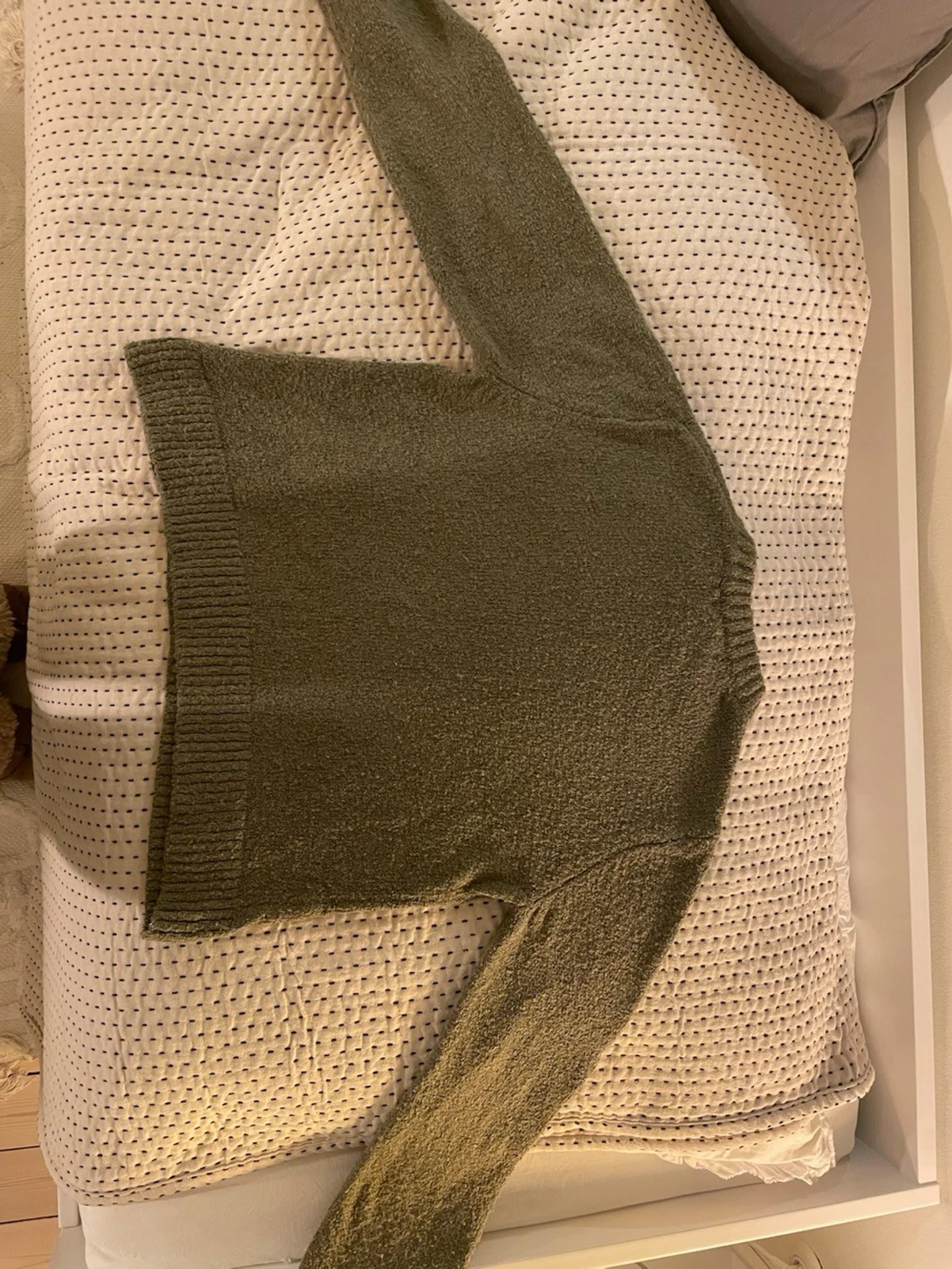 Olivgrön stickad tröja från H&M - 1