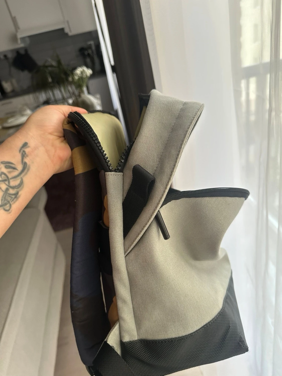 Beige och svart ryggsäck Mandarina Duck - 3