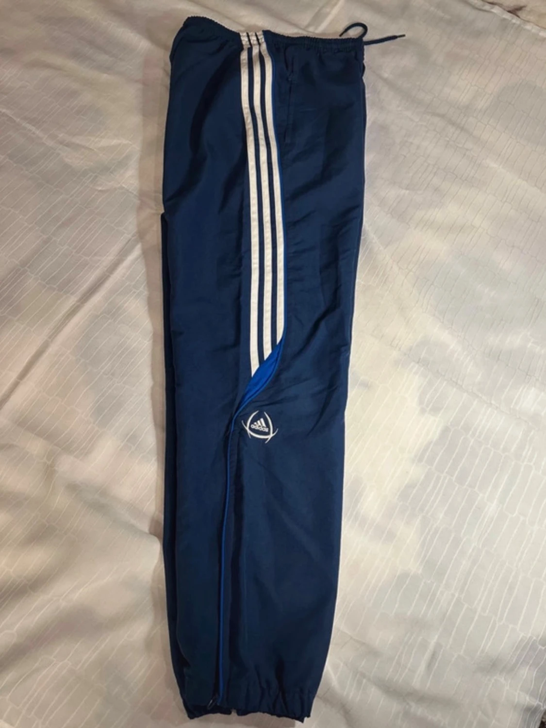 Blå Adidas träningsoverall Red Bull L  - 6