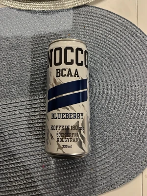 Nocco blueberry - Oöppnad nocco blueberry:)
