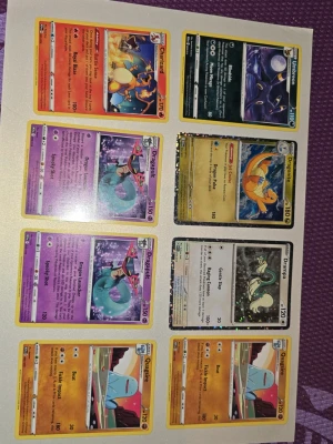 Pokémonkort Charizard, Umbreon, Dragonite - 8 Pokémonkort i