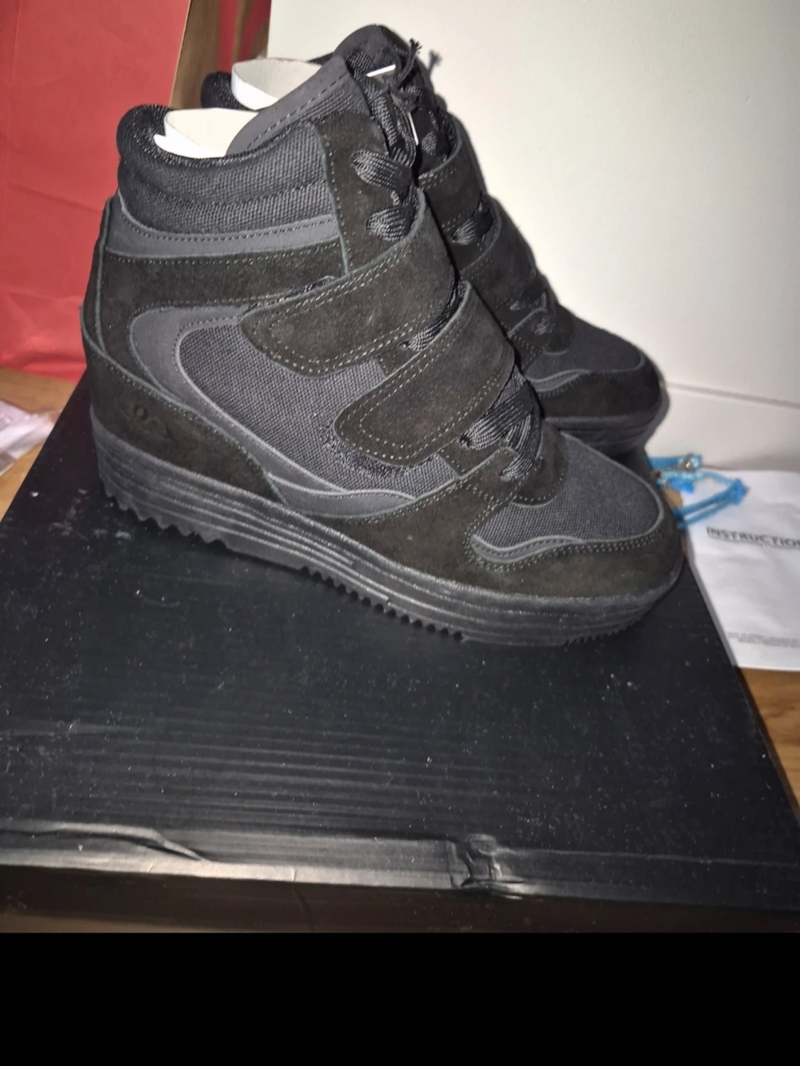 Svarta sneakers från Duffy i 39