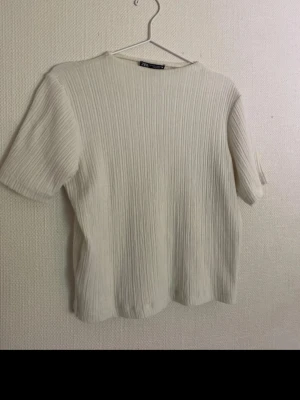 T-shirt  - Superfin t-shirt i mjukt material🤍