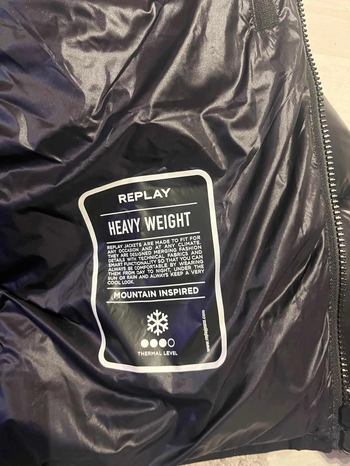 Svart pufferjacka från Replay - 4