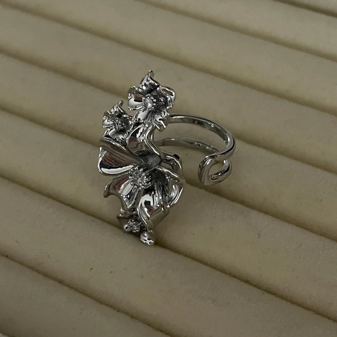 Ioaku ” La Fleur Multi Ring” inspirerad ring - 2