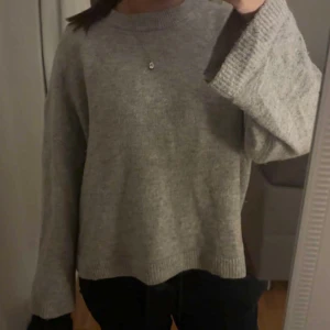 Stickad tröja - Stickad från Gina super mysig🩷🩷🩷