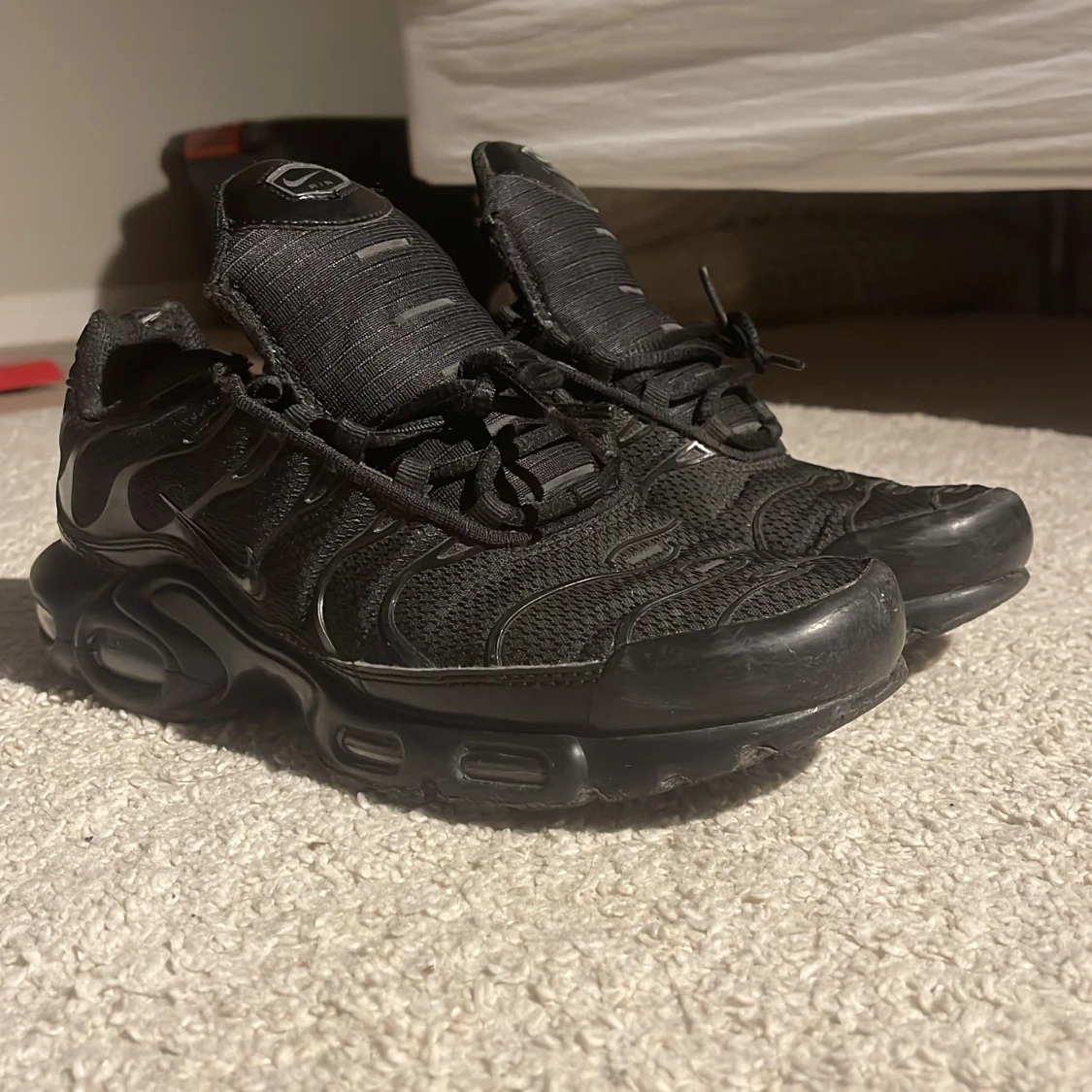 Nike Air Max Plus Tn helsvarta sneakers