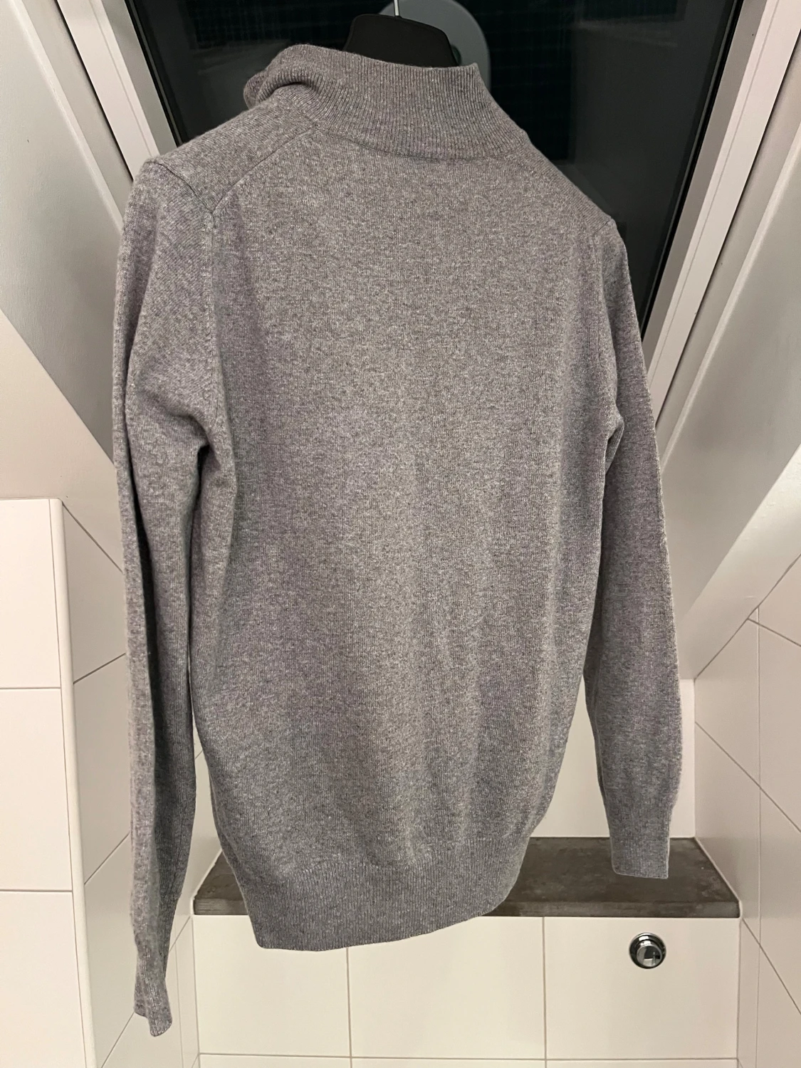 Grå stickad half zip-tröja Morgano - 1