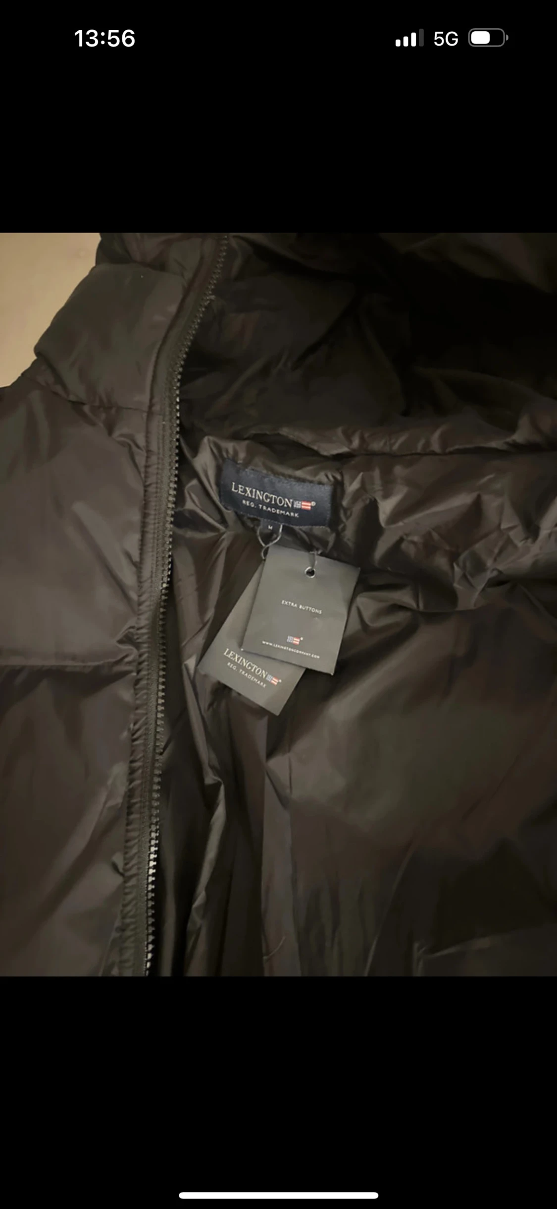 Svart lång pufferjacka med huva - 6