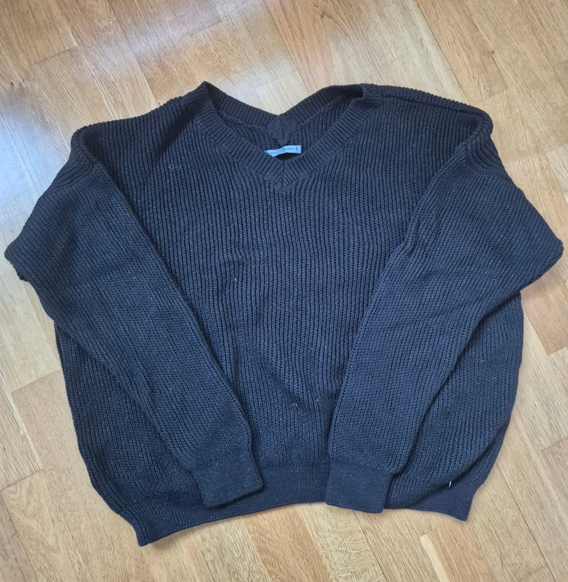 Svart stickad tröja från PS Fashion