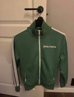 Grön trackjacka från Palm Angels XS - Palm Angels tröja, pris diskuteras vid snabb affär. Oanvänd. Storlek xs