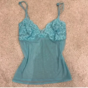 Turkos spetslinne - Säljer vidare! Jättefint linne💙