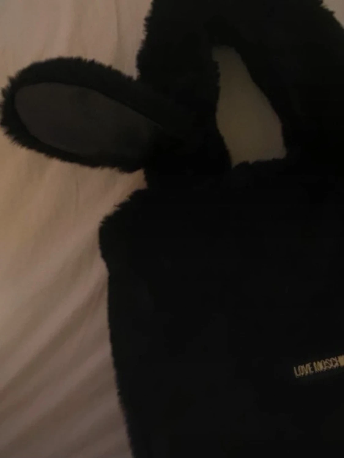 Svart pälsväska från Love Moschino - 2