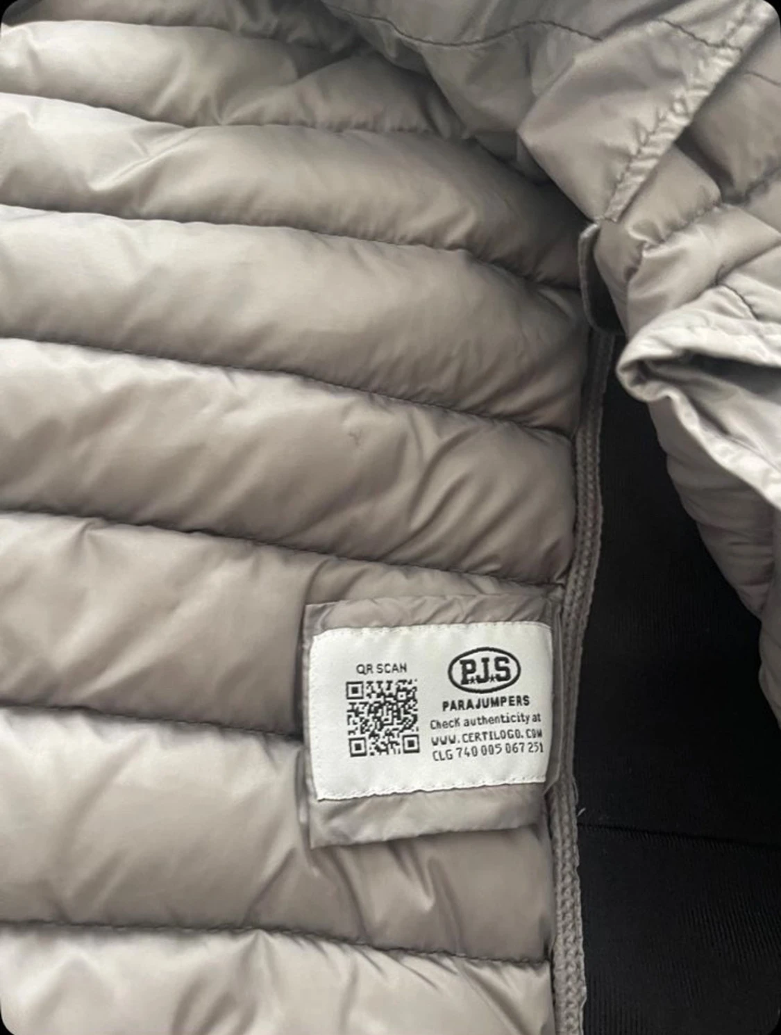 Svart dunväst från Parajumpers - 5