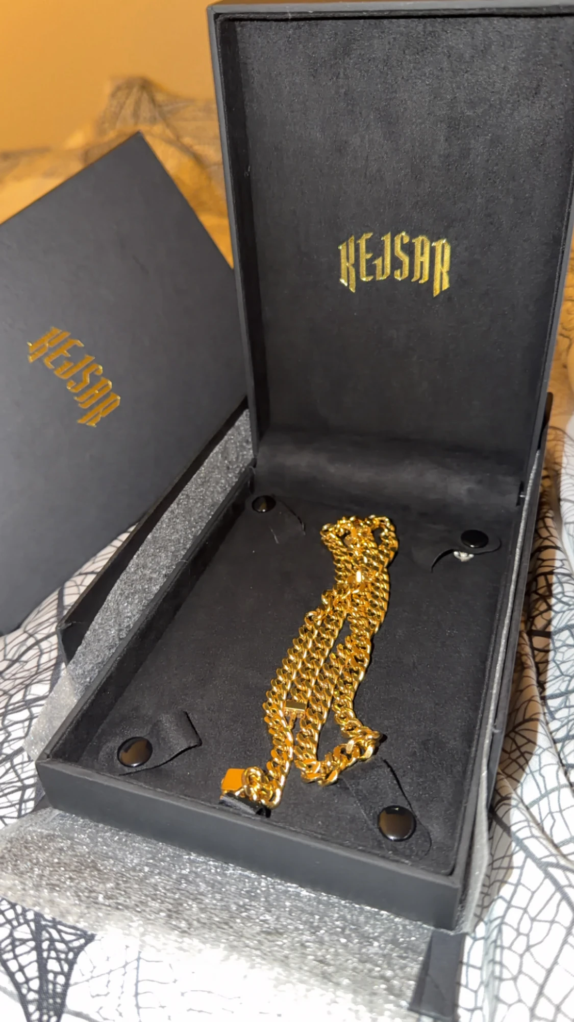 Guldfärgad kedja från Kejsar - 4