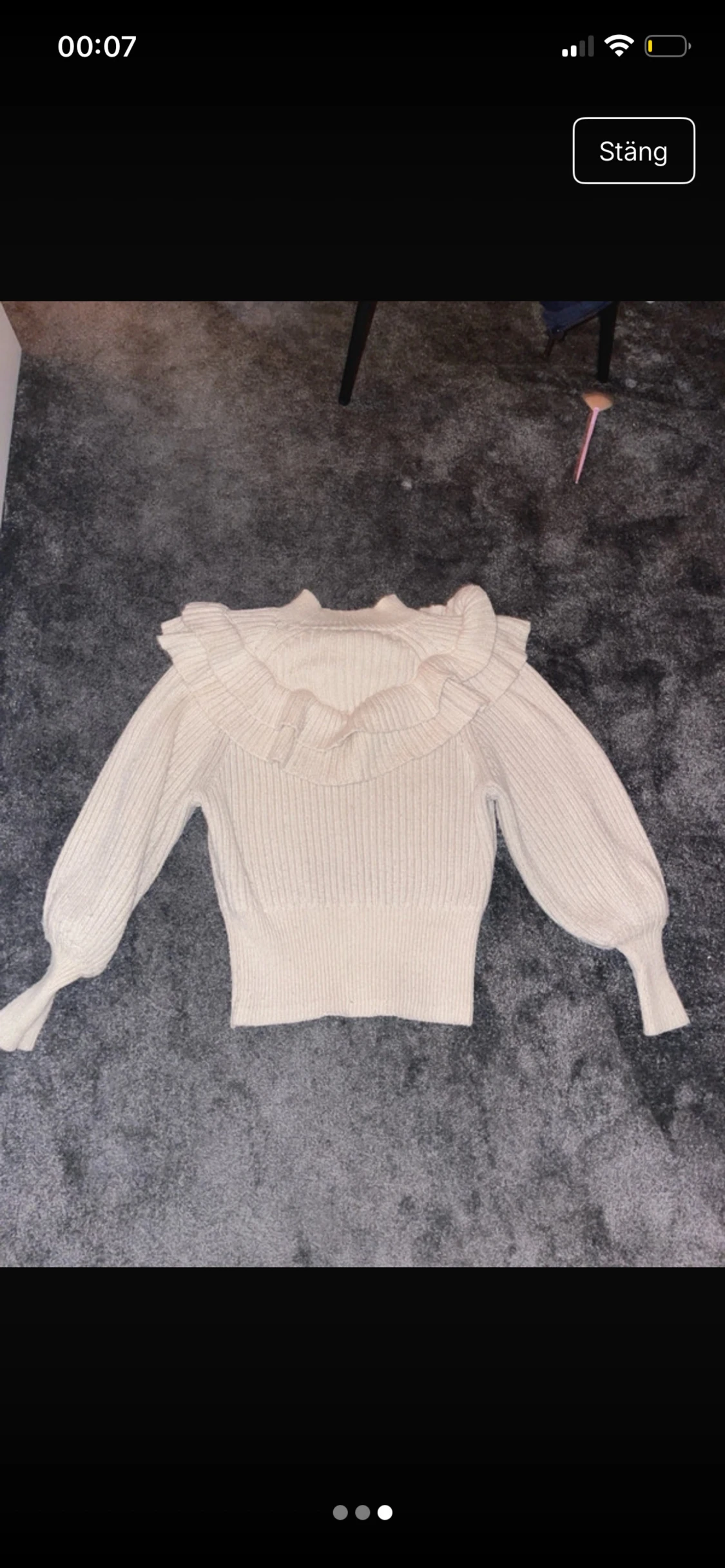 Beige stickad tröja med volang H&M - 2