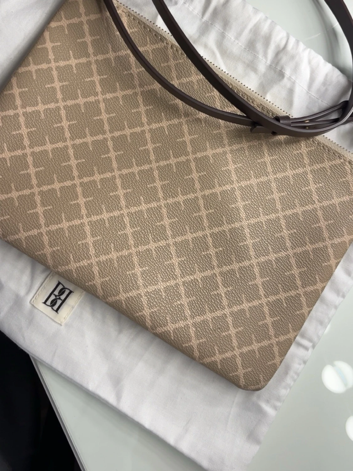 Beige axelväska från By Malene Birger