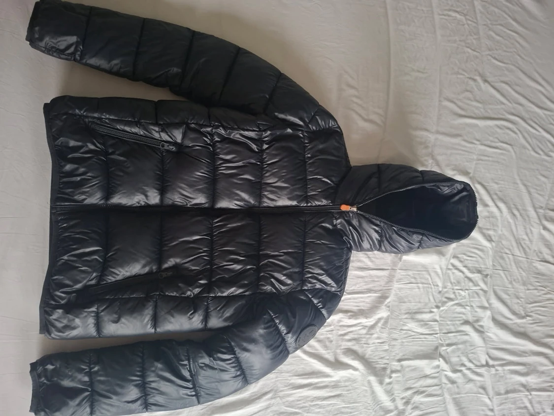 Svart pufferjacka från Save The Duck - 1