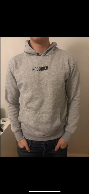 Hoodrich  - En skön grå hoodrich jag inte använt så mycke!!!