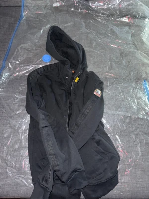 Parajumper zip hoodie - Helt ny parajumper hoodie med jätte bra kvalité