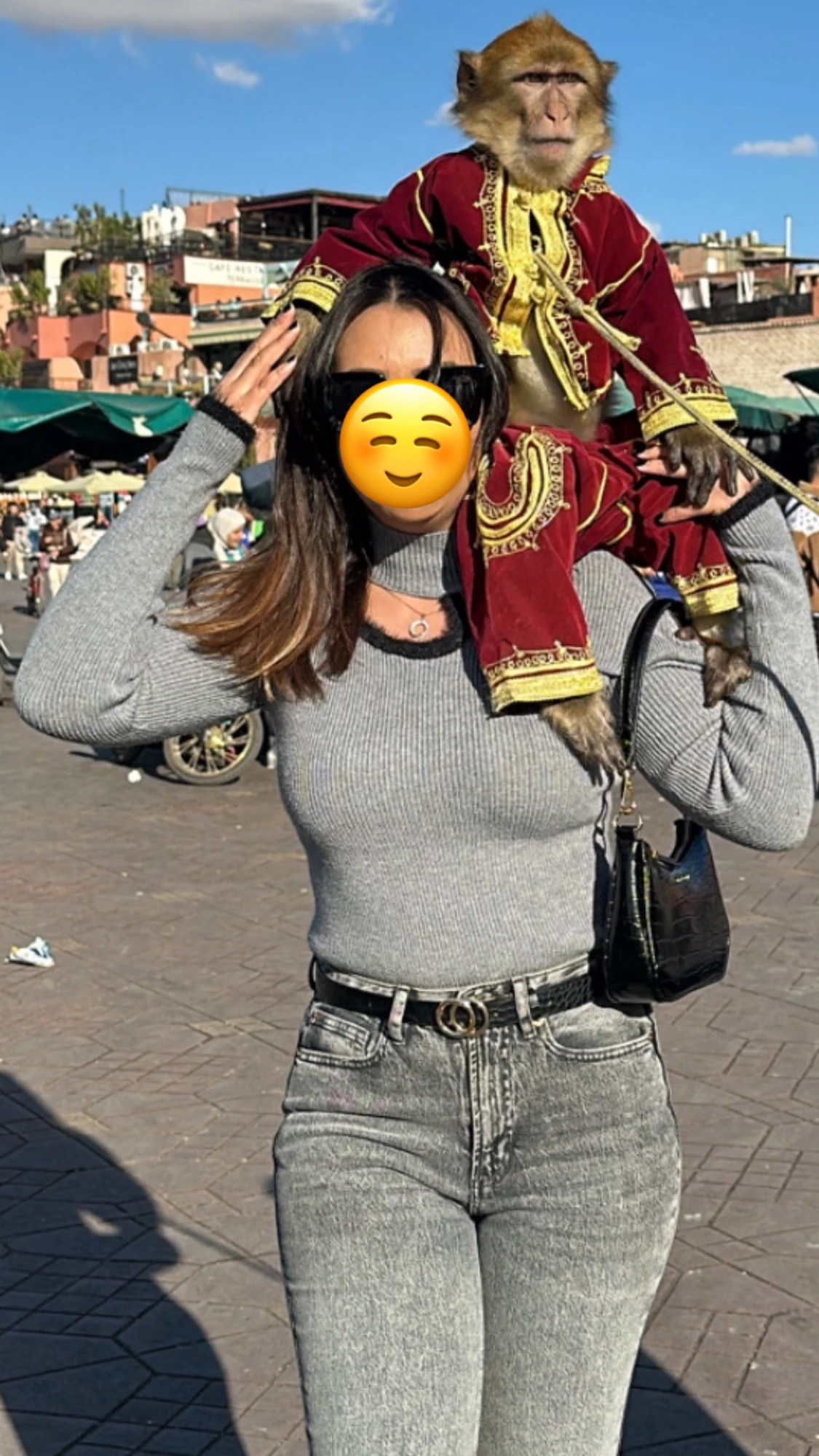 Grå stickad polotröja från Dazy - 2