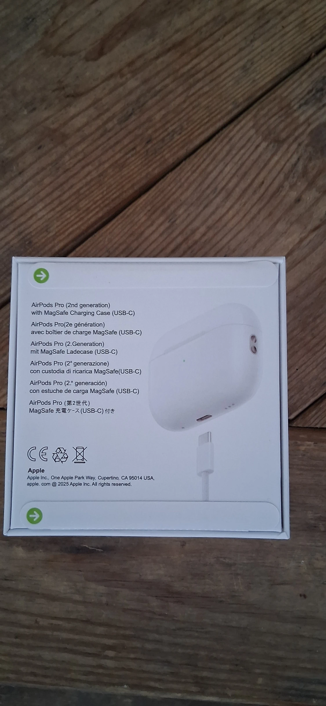 AirPods Pro (2nd generation) with MagSafe Charging Case (USB-C) - 1