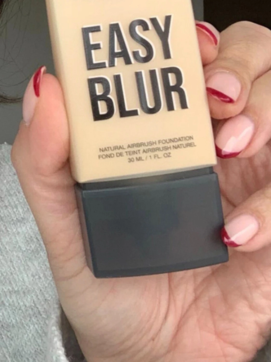 Huda Beauty Easy Blur Foundation