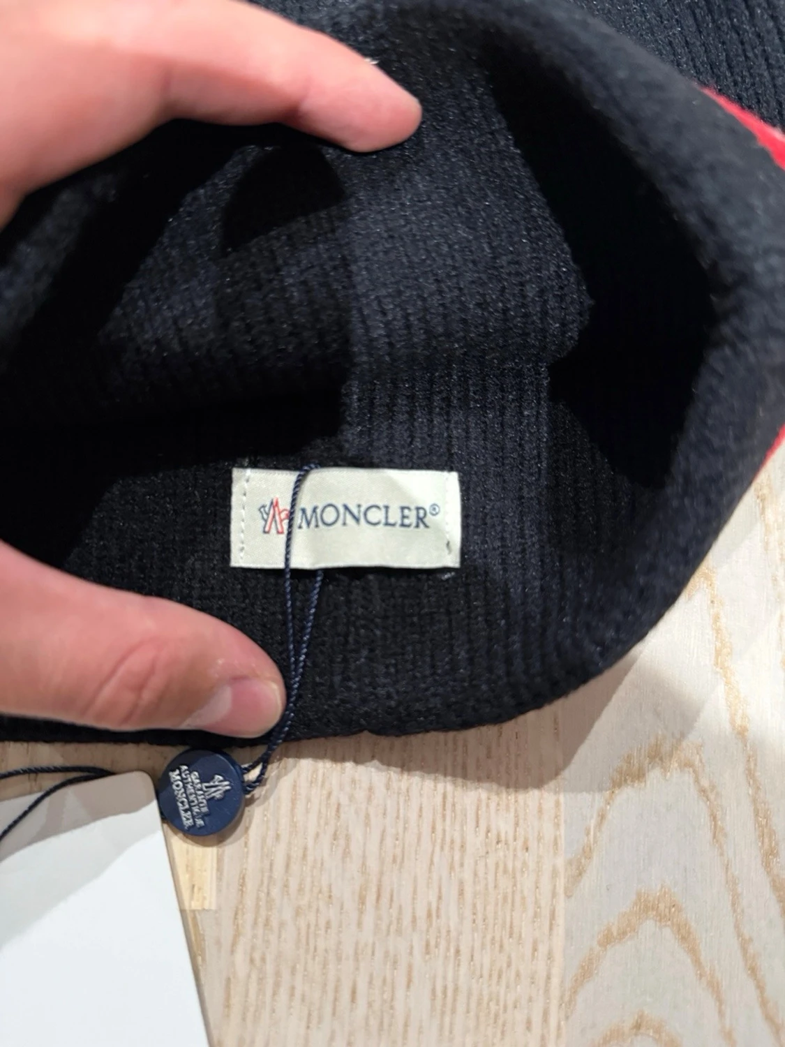 Svart Moncler mössa - 3