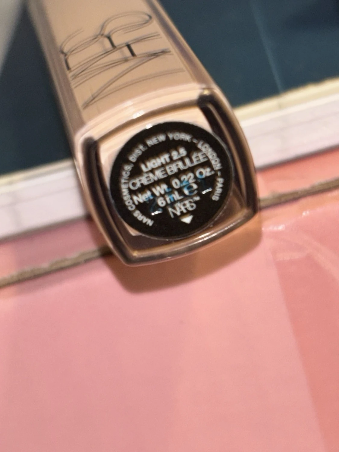 NARS concealer Light 2.5 Crème Brulee - 1