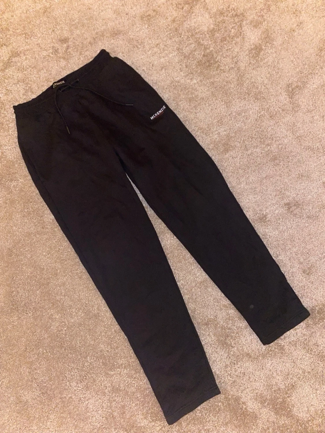Svarta mjukisbyxor från McKenzie - 1