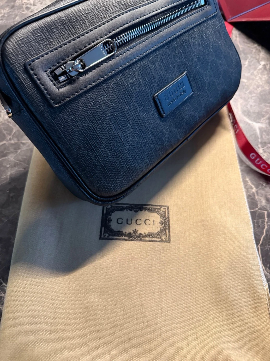 Svart axelväska från Gucci - 2